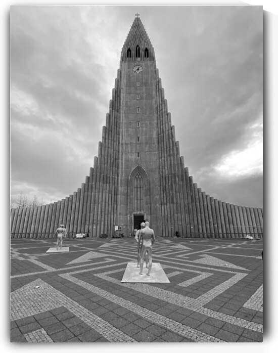 Hallgrimskirkja by Bob Hudson